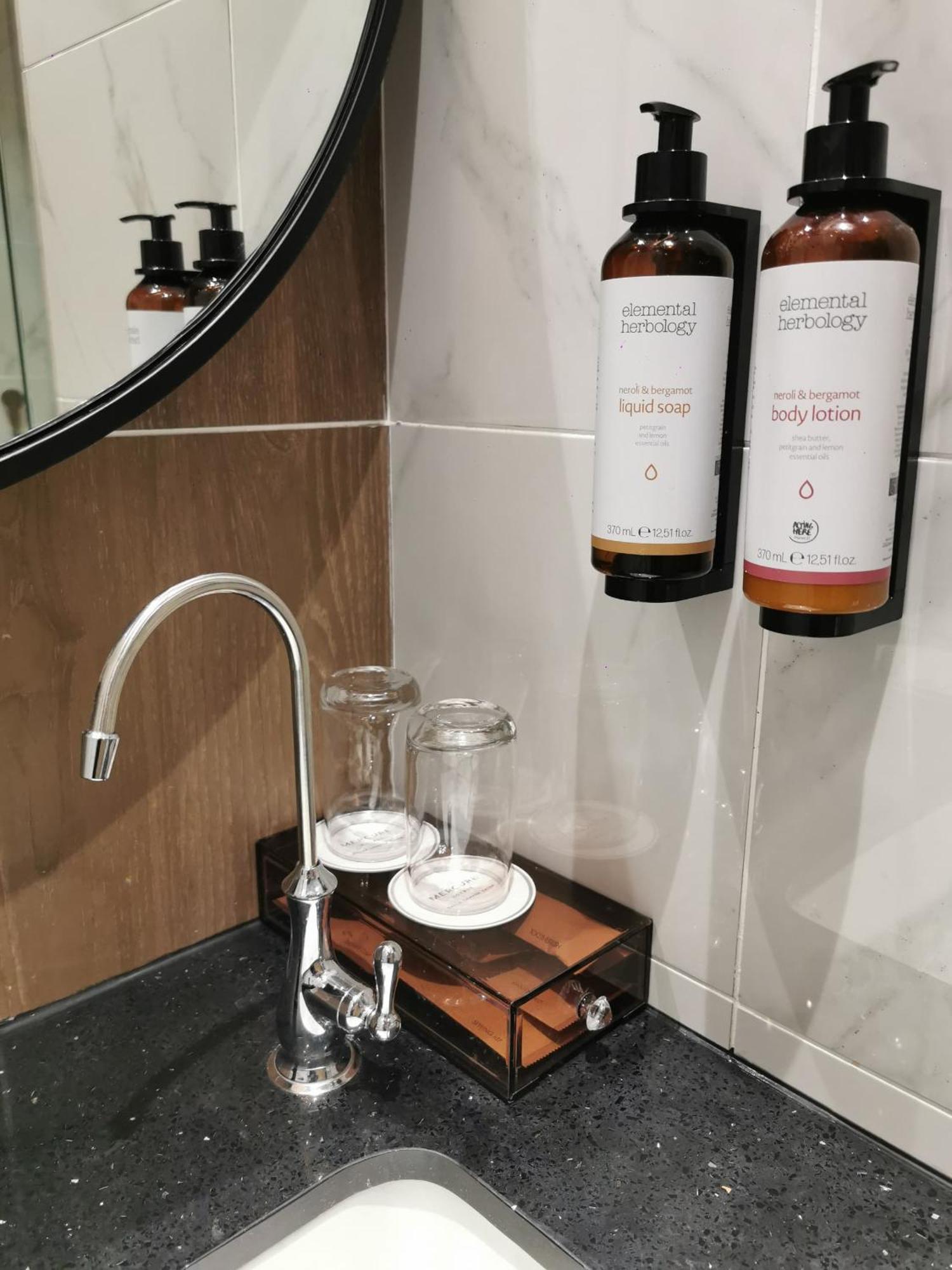 Mercure Kuala Lumpur Trion 外观 照片